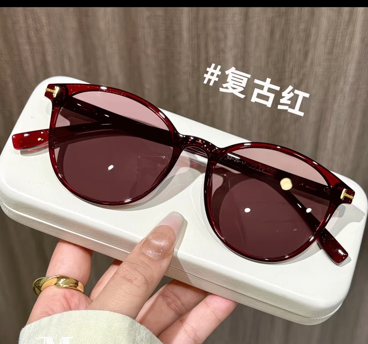 Women’s sunglasses